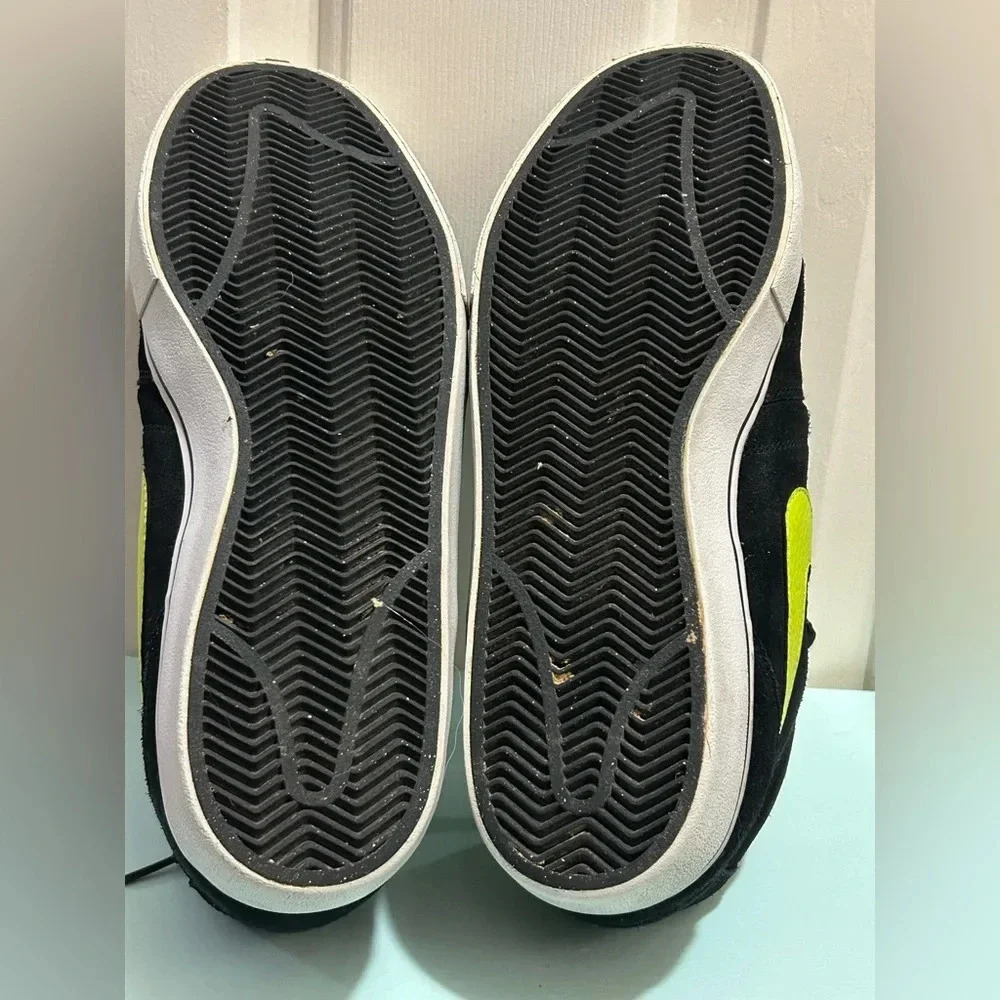 Nike Ruckus Men’s 13 Mid Athletic Skateboarding Shoes - Picture 7 of 9